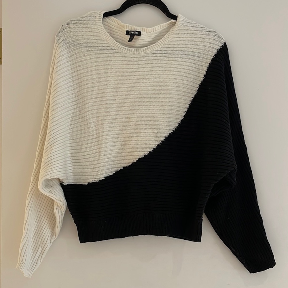 Women’s Express XS Black and White Sweater